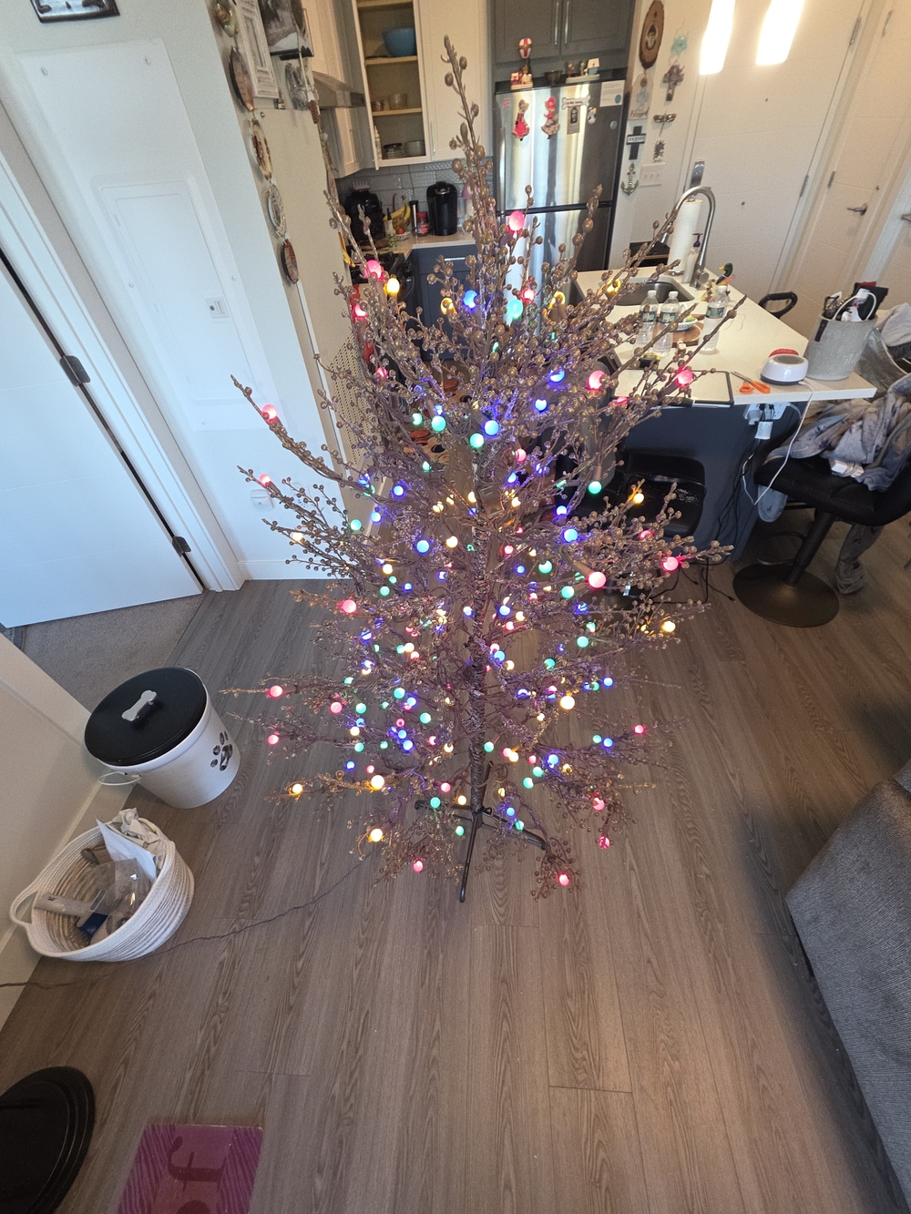GE Ft Pre-lit artificial twig Christmas tree multicolored LED gumball lights - Picture 10 of 10